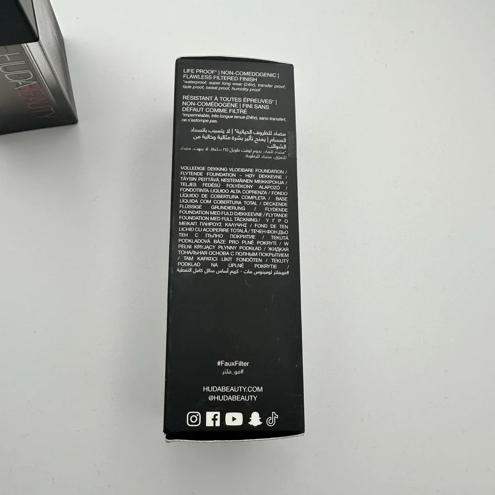 Huda Beauty Faux Filter Foundation 530R Coffee Bean 35ml Full Coverage Matte‎